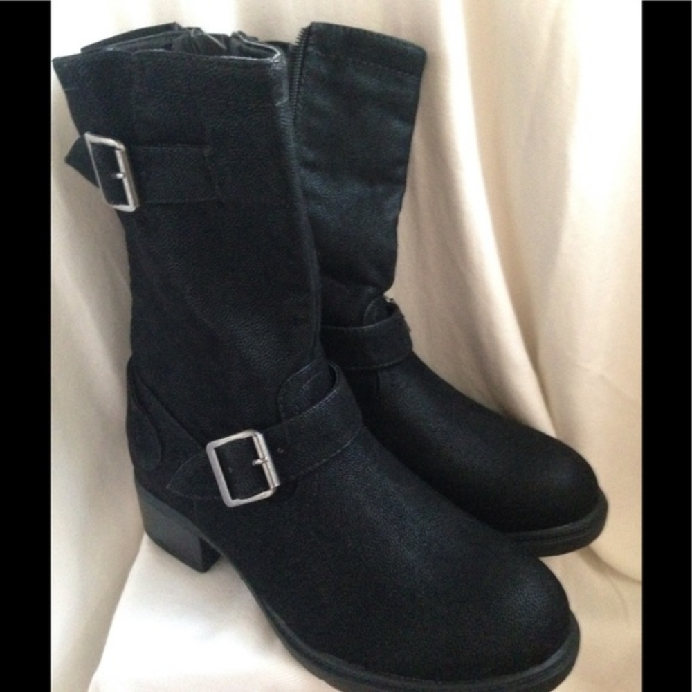 Relativity buckle boots